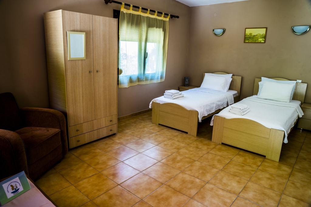Porto Lagos Rooms Exteriör bild