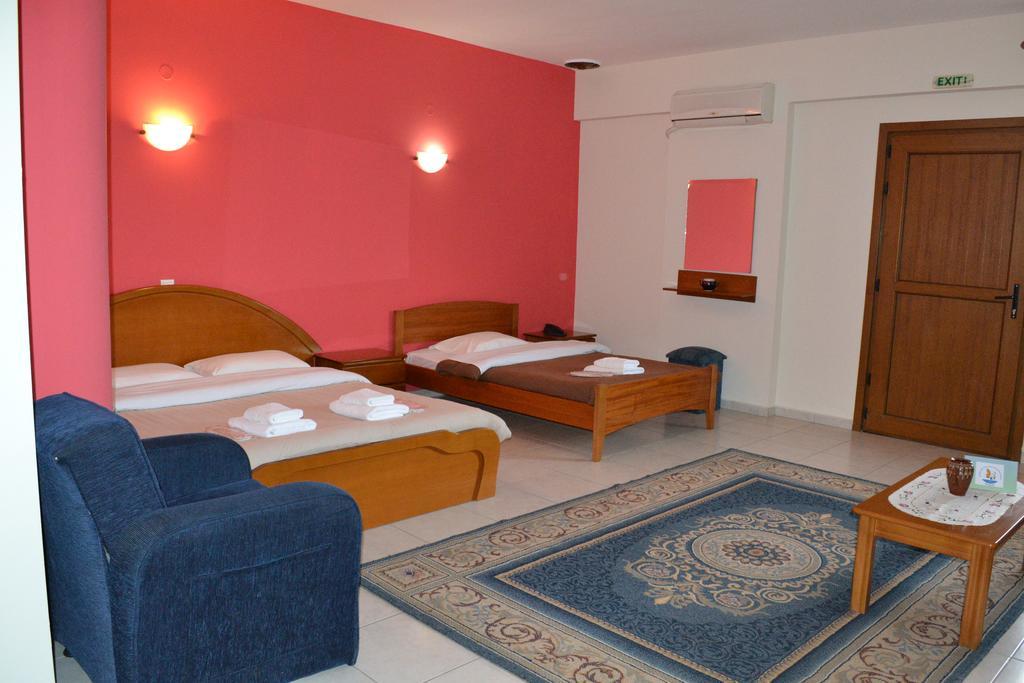 Porto Lagos Rooms Exteriör bild